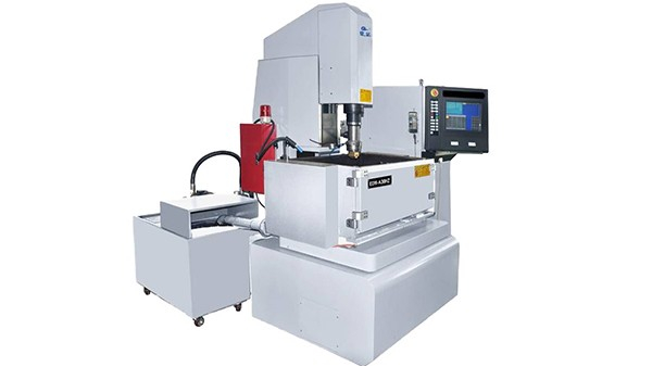 鼎拓數(shù)控帶您了解鏡面火花機(jī)的特點